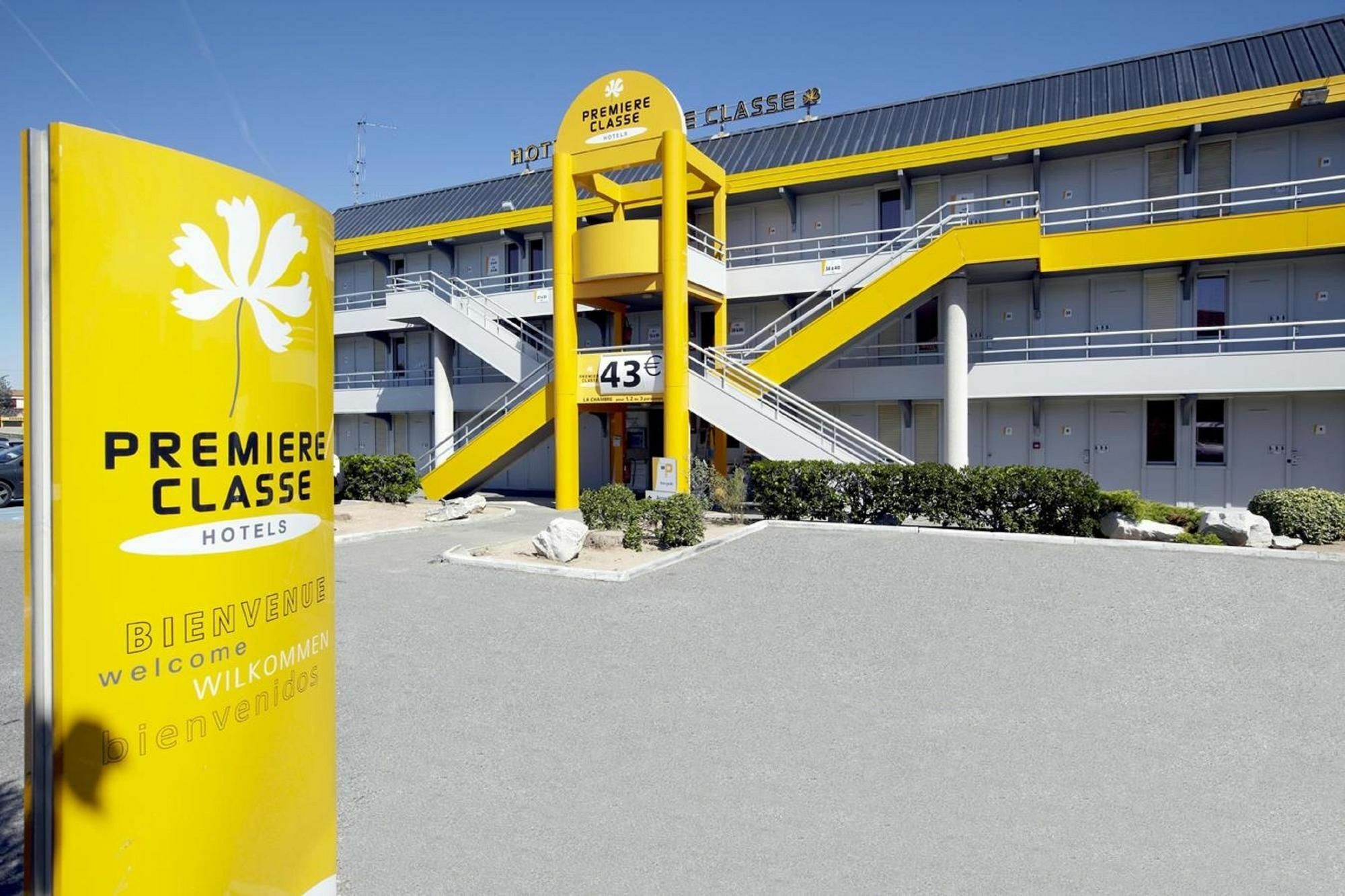 Premiere Classe Marseille Vitrolles Aéroport Exterior foto